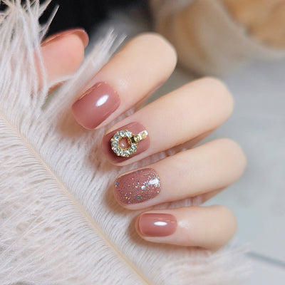 Create Stunning Nails with Ease